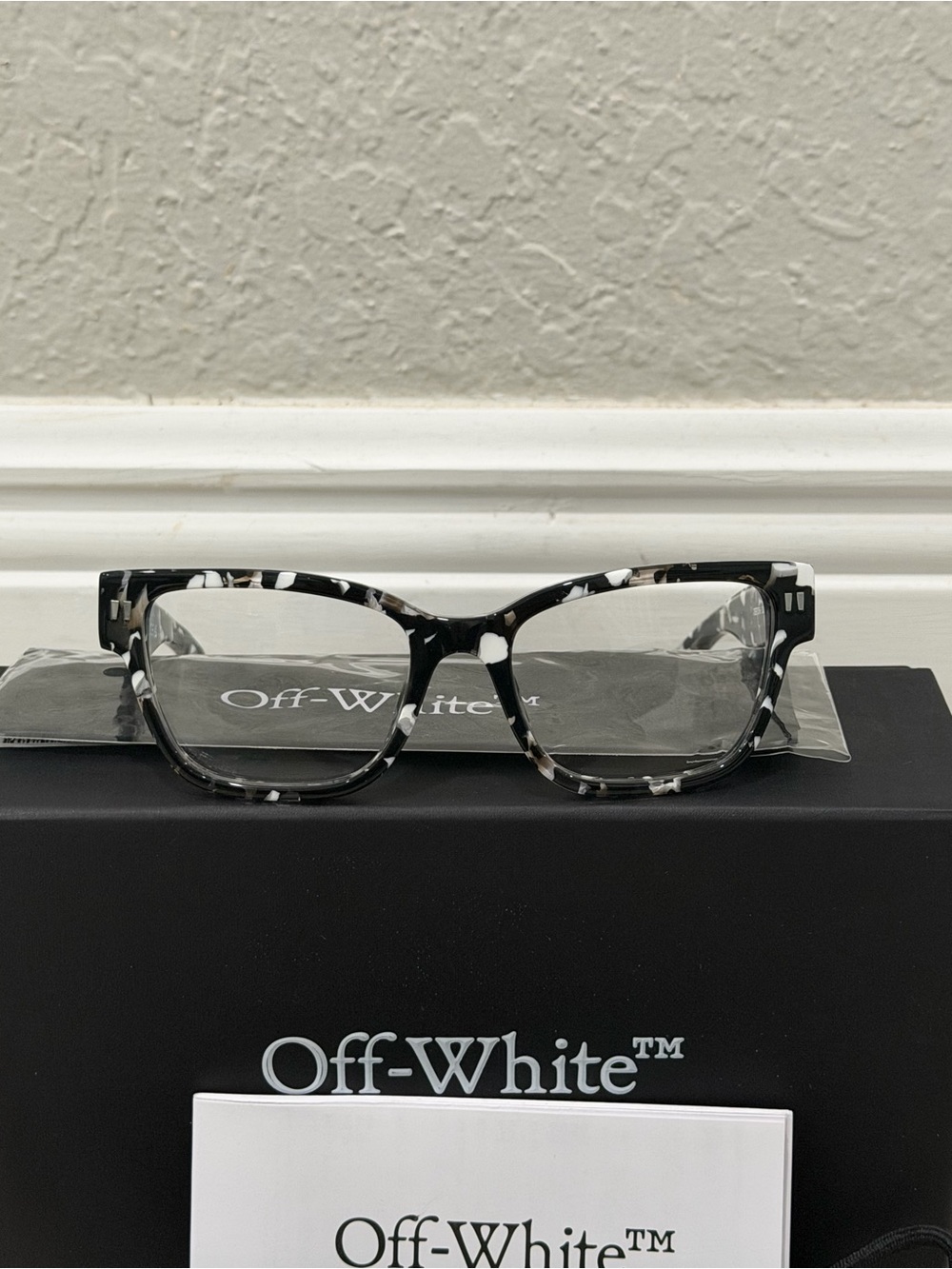 Off-White Black and White Patterned Women's Glasses RX
